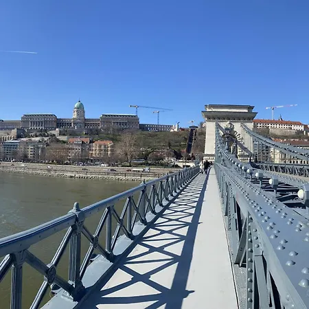Chain Bridge