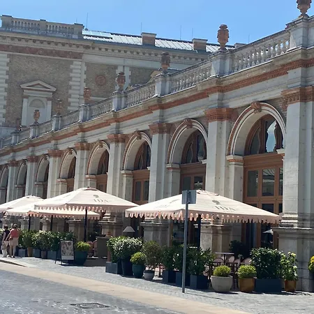 Chain Bridge Appartement Budapest
