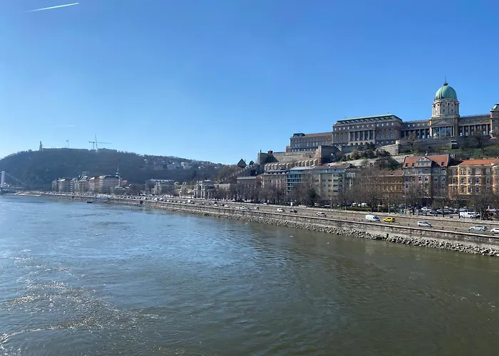 Apartament Chain Bridge *