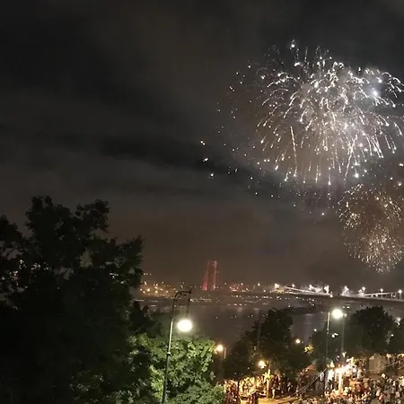 Chain Bridge דירה בודפשט